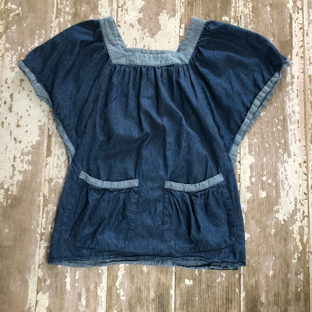 VaVa top with pockets and large sleeves